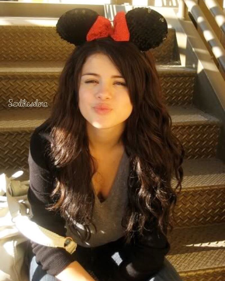 Old pic of Selena