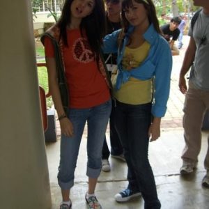 New rare pics of Selena