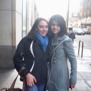 New rare pics of Selena