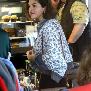 Selena spotted at the Starbuks in Los Angeles