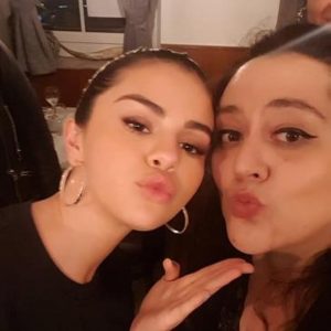 23 April New pic of Selena with a fan in Germany