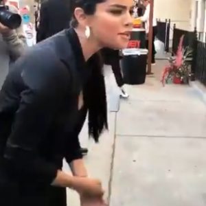 16 May Selena on Instagram Stories