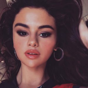 8 July @meshki on Instagram: Selfie queen