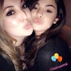 22 July Selena in Italia Renata’s and Irlanda Almendarez’s Instagram Stories