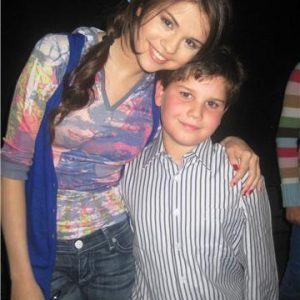 31 August new rare pics of Selena with fans from 2008-2009