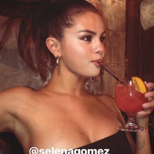 8 September Selena in Anna Collins and Connar Franklin’s Instagram Stories