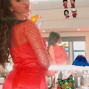 9 October Selena in Anna Collins’s Instagram Story