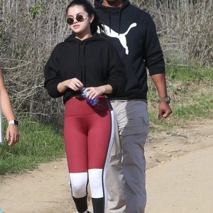 22 December Selena spotted hiking in Los Angeles