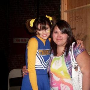 6 January new rare pics of Selena on set of Wizards Of Waverly Place
