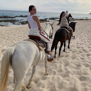 11 February @courtneyjbarry on Instagram: 💙