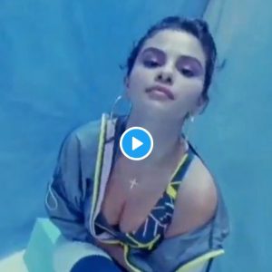 1 February Selena in Puma Mexico Instagram Story