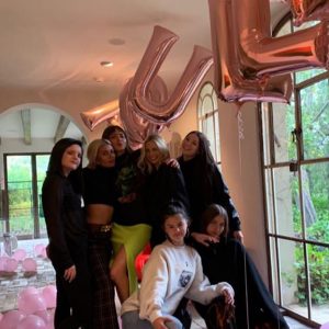 21 March @raquellestevens on Instagram: Best friends in the world