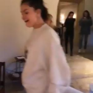 21 March Selena in Zahra’s Instagram Story