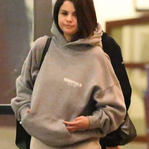 13 June Selena at the cinema in Sherman Oaks, California