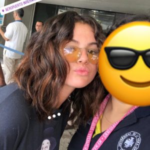 27 June Selena with fans in Mexico