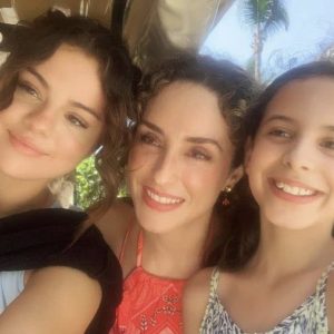 28 June Selena with fans in Puerto Vallarta, Mexico