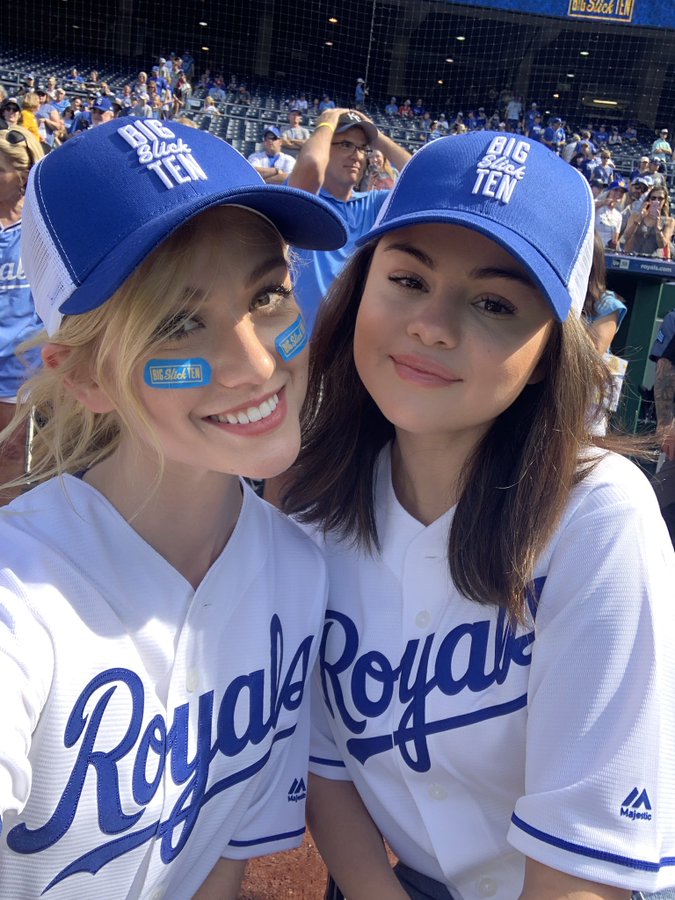 Selena Gomez Fan Acc on X: Selena Gomez at the Big Slick Celebrity  Softball Game [June 7] 📷 @selenagomez en el Big Slick Celebrity Softball  Game [Junio 7]  / X