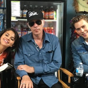 4 July @thedeaddontdie on Twitter: #TBT with @selenagomez @JimJarmusch and @austinbutler on the set of #TheDeadDontDie