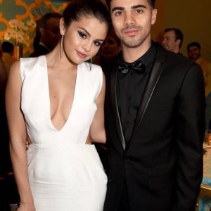 25 August @fedevigevani  on Twitter: My photo that I never showed with Selena