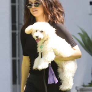 5 September Selena leaving an acting coach in Los Angeles