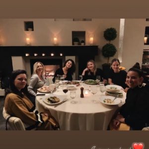 15 September Selena in Raquelle Stevens’s and Marissa Marino’s Instagram Stories
