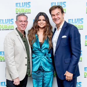 28 October Selena gives interview on The Elvis Duran Morning Show