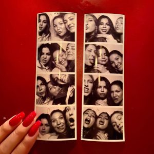 28 October Selena on Instagram: Georgia, Toronto, Texas met in NY for a quick night