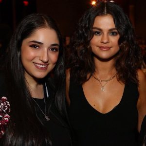 13 September new pic of Selena with a fan at McLean Hospital’s annual dinner