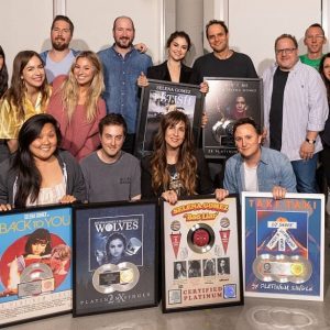 4 November new pic of Selena at the Interscope Records