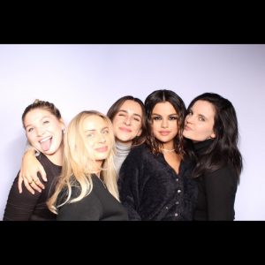 25 November Selena in Raquelle Stevens’s Instagram Story