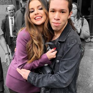 29 October Selena with a fan in New York