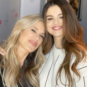 7 November @officialellenk on Twitter: ILYSM @selenagomez