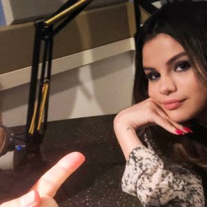 14 November @HollyHamy on Twitter: SPOTLIGHT this Week: #LoseYouToLoveMe #LookAtHerNow @SelenaGomez