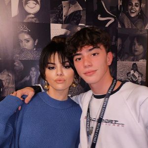 12 December more pics of selena from secret listening session in London