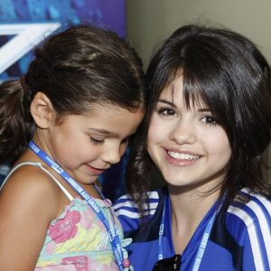 7 December new pics of Selena with fans backstage at Wizards Game from June 2008