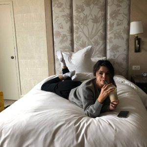 31 December Selena on Weibo: Who’s ready for 1.10?