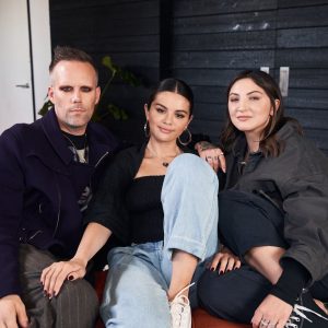 13 January new 17 minutes part of Selena’s interview with Zane Lowe for Beats 1