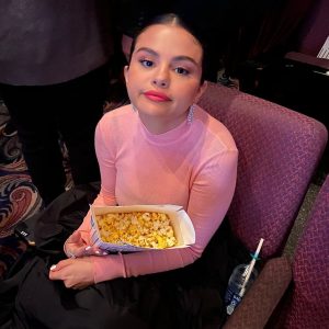 11 January Selena on Instagram: Had so much fun at the @dolittlemovie premiere this morning