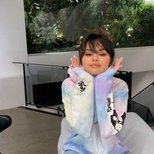 15 January Selena on Instagram Stories