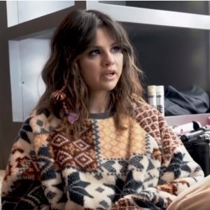 10 January Selena witks about Rare in interview with Hollyscoop