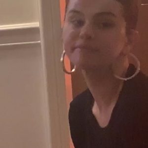 10 March Selena in Connar Franklin’s Instagram Stories