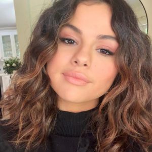 2 April @marissa.marino on Instagram: The reminder we all need to air dry & go natural more….