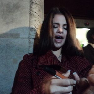 21 April more pics of Selena taken by fans in April 2010 in London
