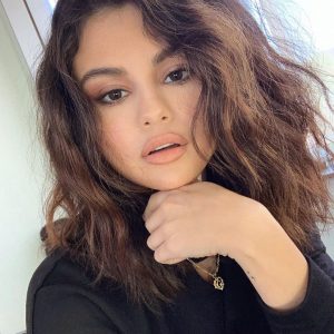 6 May @hungvanngo on Instagram: Bored in the house…😛