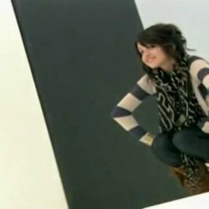 29 June find out how Selena getting ready for her photoshoots for WOWP in a cute video from 2008