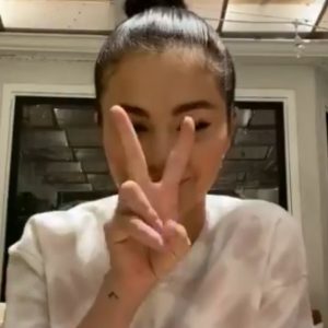 15 June Selena on Weibo:In 2 days, you can get my special merch pieces