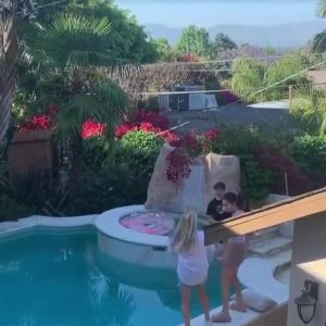 11 July new video of Selena dancing by the pool