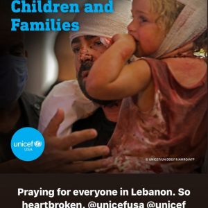 5 August Selena on Twitter and Instagram story: Praying for everyone in Lebanon