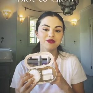 4 September Selena on Instagram Story