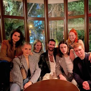 27 November @annaballins on Instagram: Miss the pre-lockdown iconique crew